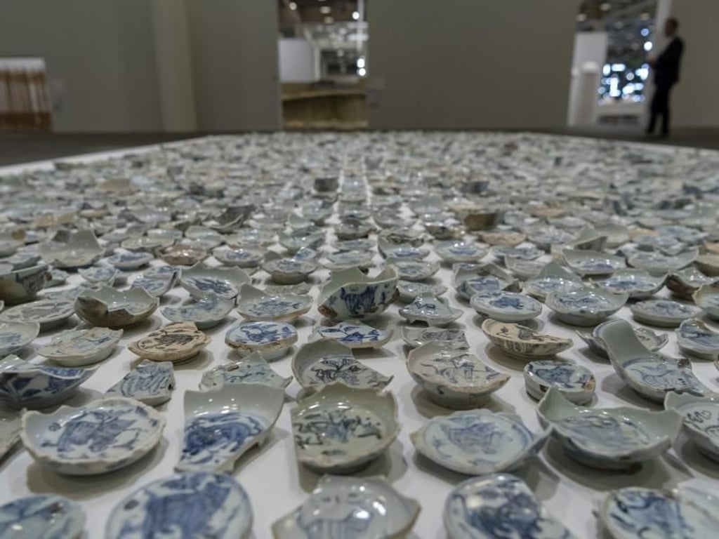 Ein Reflex der chinesischen Porzellan-Tradition: «Tiger, Tiger, Tiger» (2015) von Ai Weiwei. Foto: Georgios Kefalas/KEYSTONE