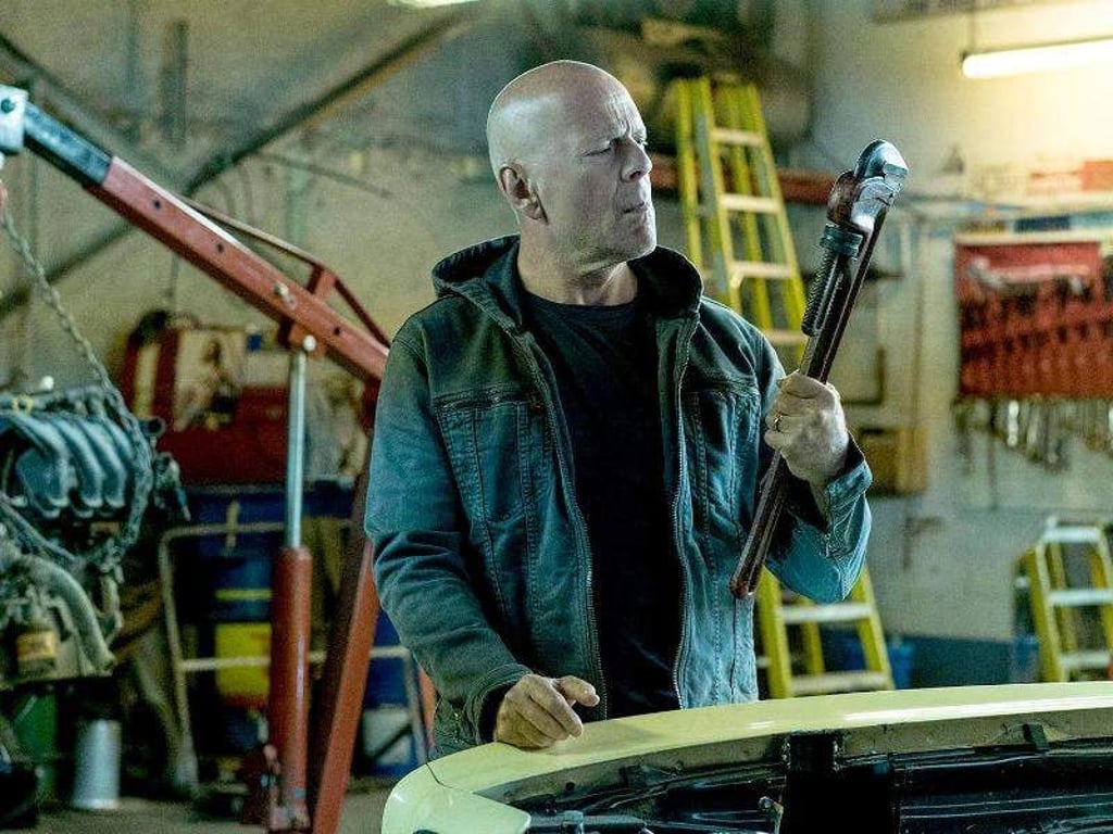 Dr. Paul Kersey (Bruce Willis) mutiert vom friedlichen Familienvater zur Kampfmaschine. Foto: MGM/Universum