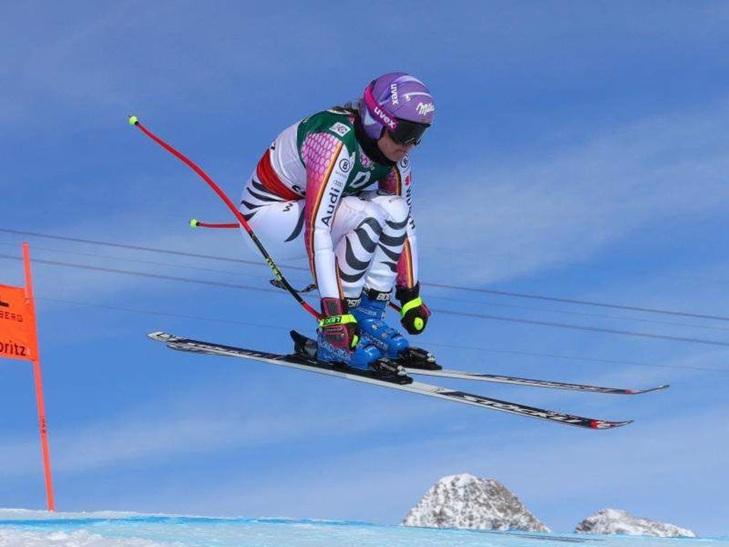 Viktoria Rebensburg beim Abfahrtstraining in St. Moritz. Foto: Michael Kappeler