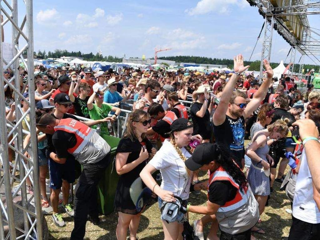 Festivalbesucher am ersten Tag des Southside-Festivals in Neuhausen ob Eck. Foto: Felix Kästle
