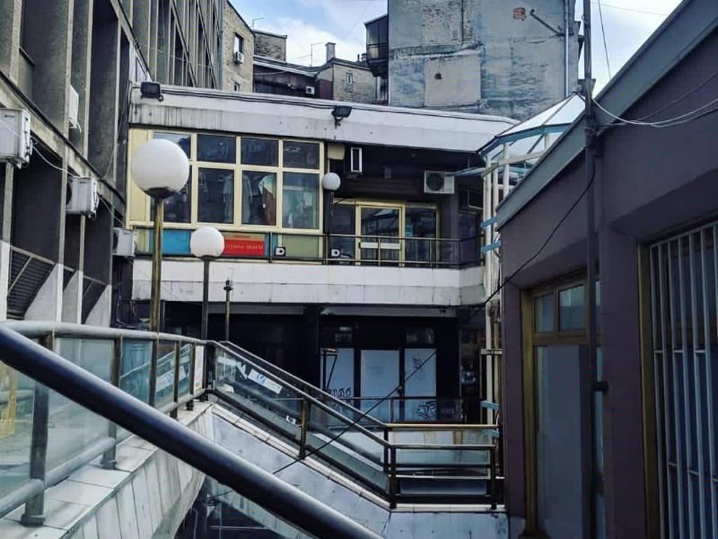 Sozialistische Architektur ist nur ein Teil von Belgrad - an vielen Ecken waren clevere Architekten am Werk. Foto: Laura Lewandowksi