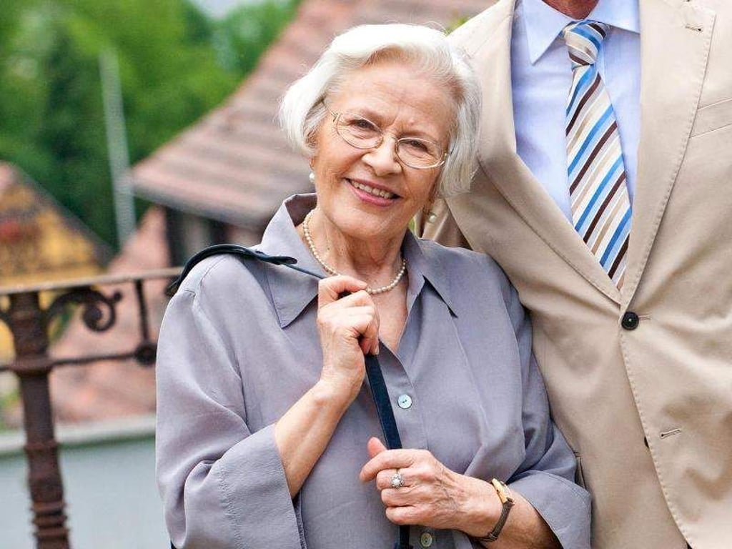 Lissy Tempelhof bei Dreharbeiten zum ARD-Film «Herzdamen an der Elbe» (2011). Foto: Oliver Killig