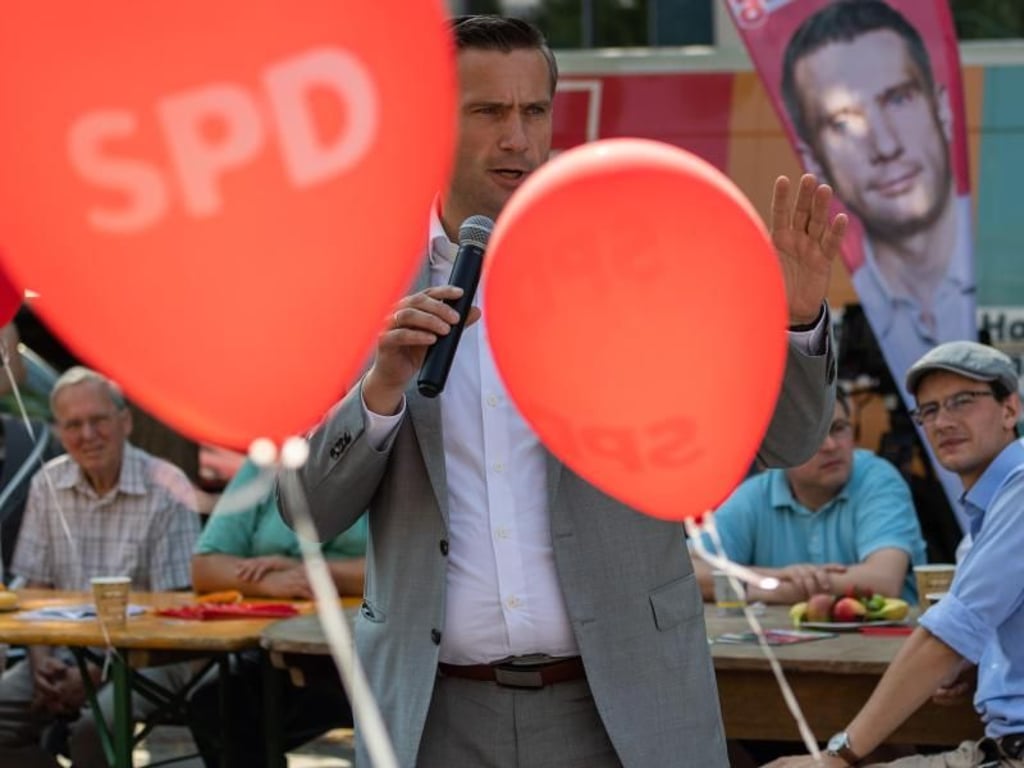 Martin Dulig, Spitzenkandidat der SPD zur Landtagswahl in Sachsen, beim Wahlkampfabschluss in der Innenstadt von Dresden. Foto: Robert Michael