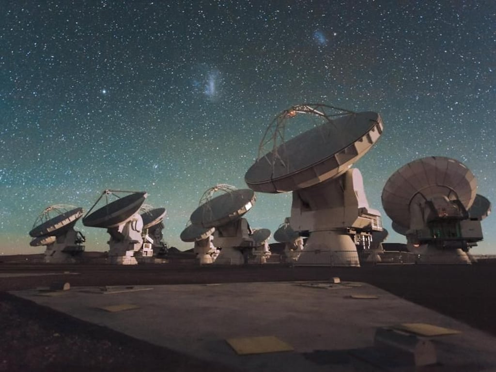 Auf der chilenischen Chajnantor-Hochebene steht der Teleskopverbund Atacama Large Millimeter Array, kurz ALMA. Foto: Christoph Malin/Christophmalin/ESO