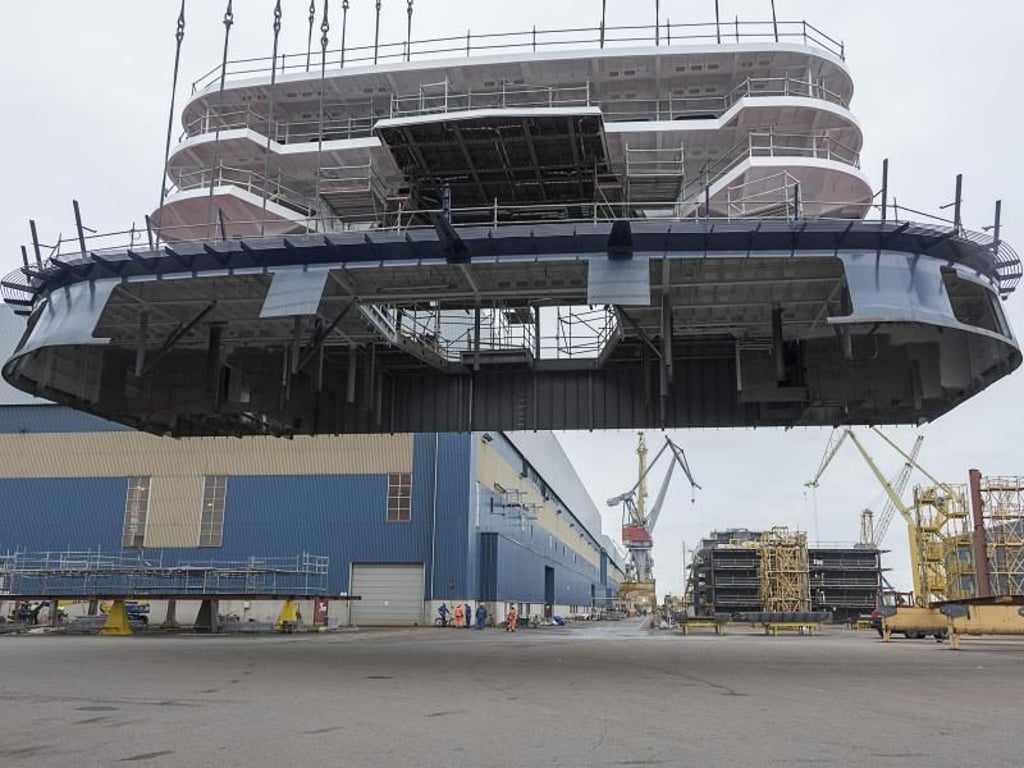 Aus 77 solcher Blocks wird die «Mein Schiff 5» im Trockendock zusammengesetzt. Foto: Tui Cruises