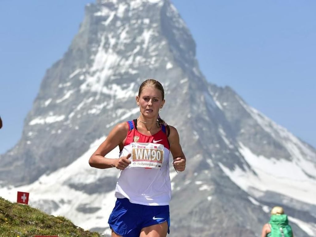 Der Zermatt Marathon führt vor einem weltbekannten Panorama durch die Berge - im Angesicht des Matterhorns. Foto: Marathon-Photos.com