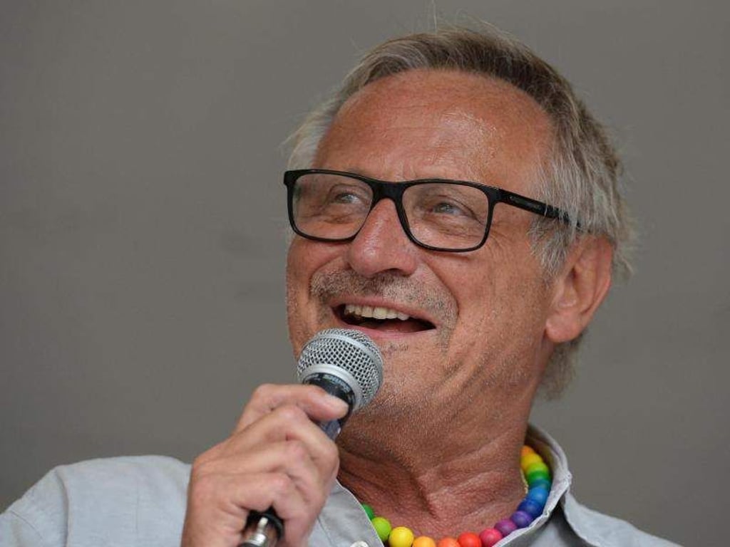 Konstantin Wecker bekennt sich nicht zur Kirche, aber zu Papst Franziskus. Foto: Patrick Seeger