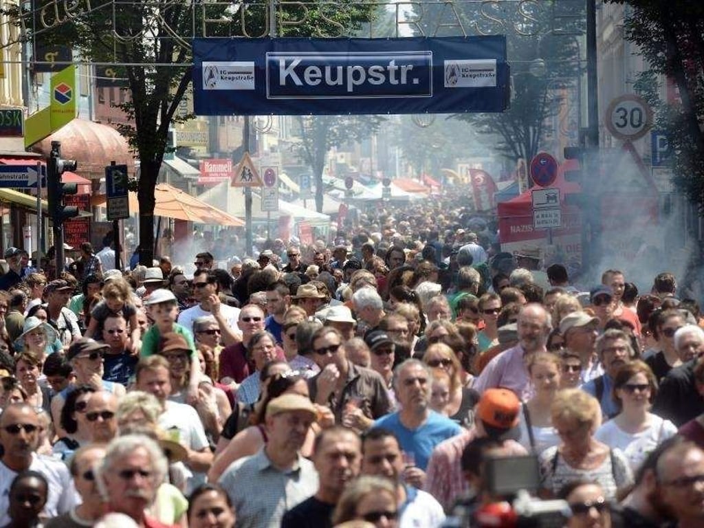 Zehn Jahre nach dem Nagelbomben-Anschlag in der Keupstraße gedenkt die Stadt der Opfer des mutmaßlichen NSU-Angriffs. Foto: Henning Kaiser