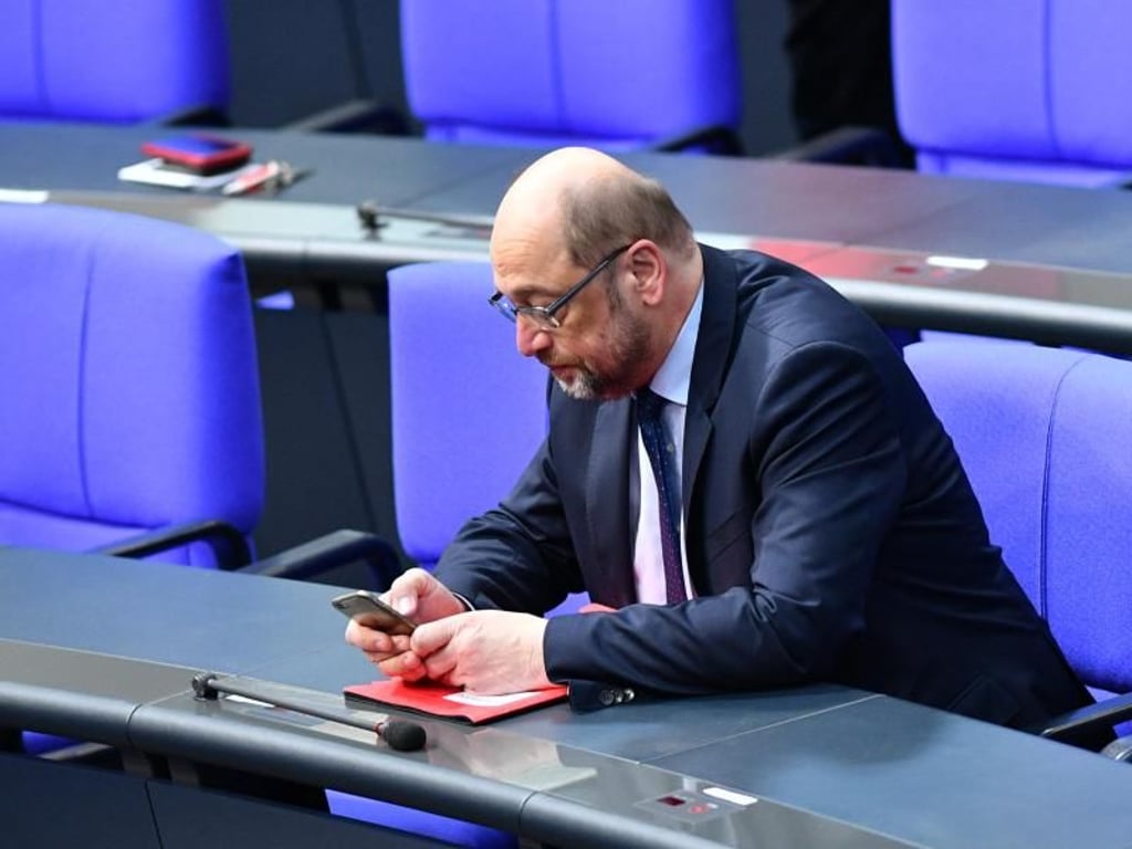 Auch Ex-SPD-Chef Martin Schulz hat versprochen, für Merkel zu stimmen. Foto: Soeren Stache