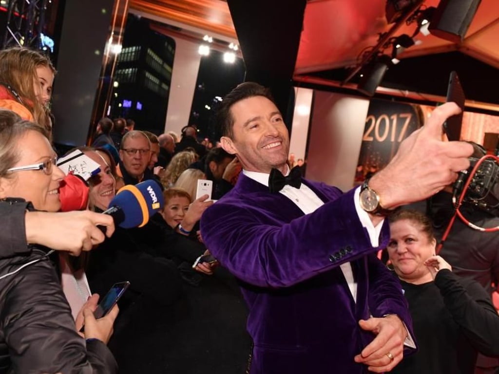 Schauspieler Hugh Jackman überraschte Gäste und Zuschauer mit einem spontanen «I love Berlin». Foto: Jens Kalaene