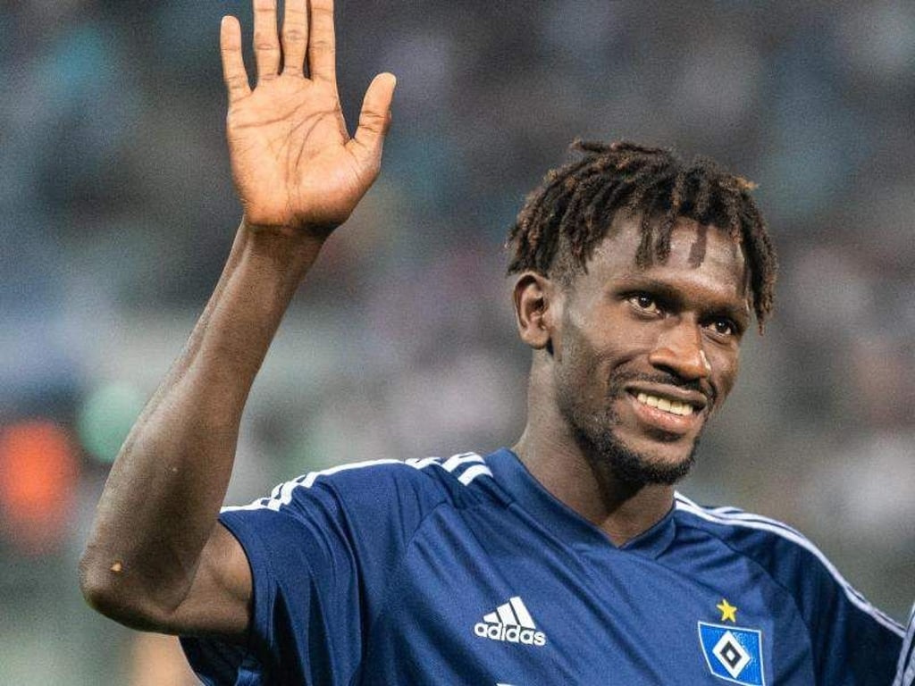 Steht für das Spiel in Karlsruhe im HSV-Kader: Bakery Jatta. Foto: Robert Michael