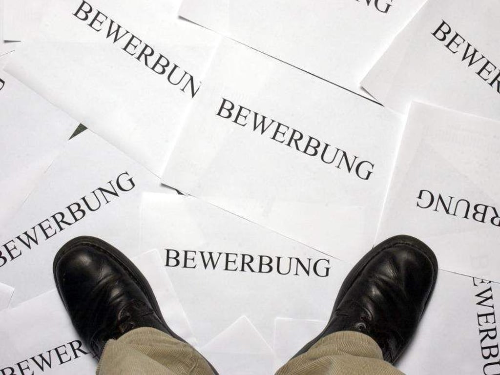 Sollten Bewerber in ihrem Anschreiben eine genaue Zahl für den Gehaltswunsch nennen? Foto: Peer Grimm