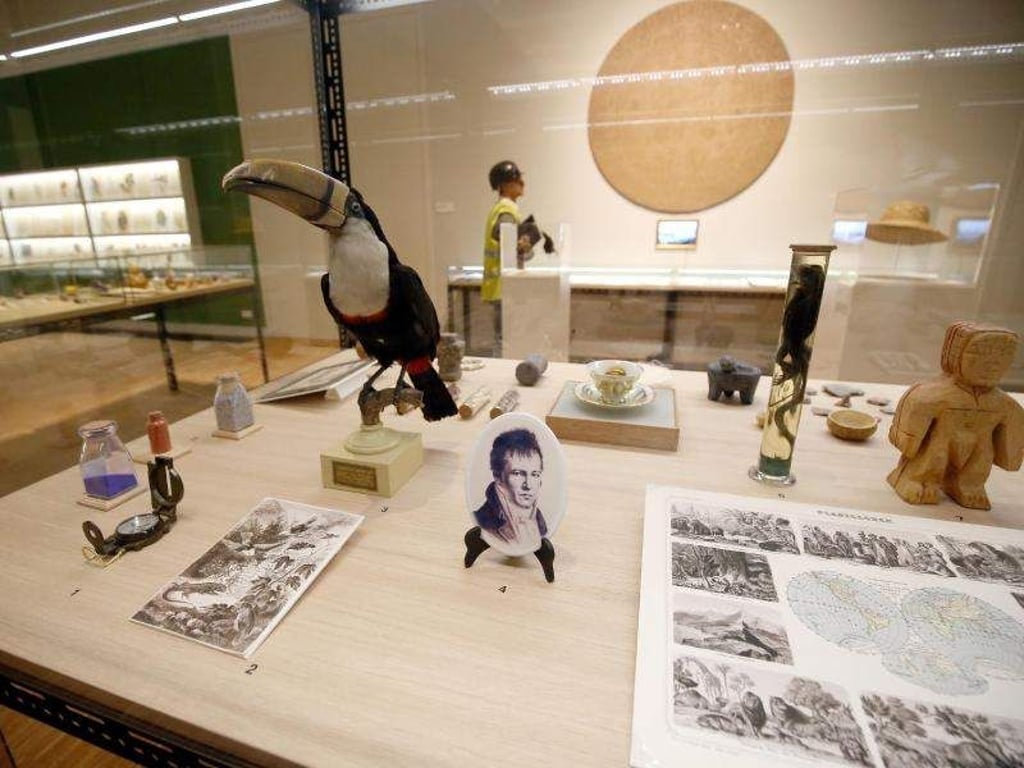 Blick in die Ausstellung zum 250. Geburtstag von Alexander von Humboldt im Humboldt Forum in Berlin. Foto: Wolfgang Kumm