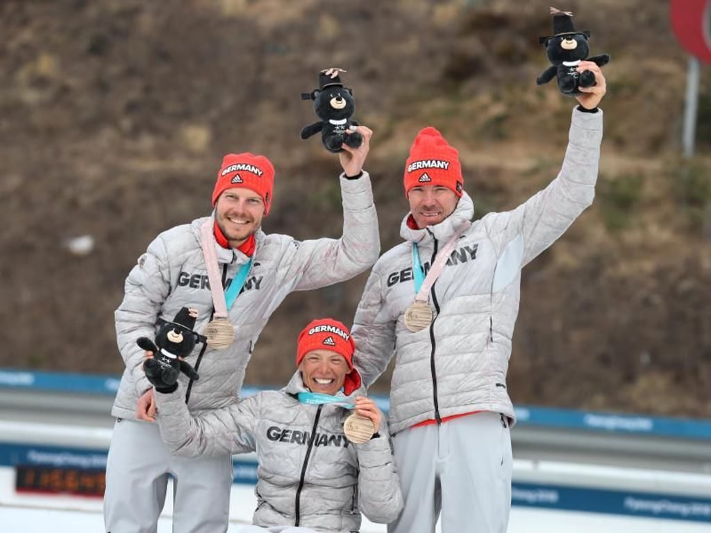 Bronze mit der Staffel: Steffen Lehmker (v.l.), Andrea Eskau und Alexander Ehler. Foto: Karl-Josef Hildenbrand