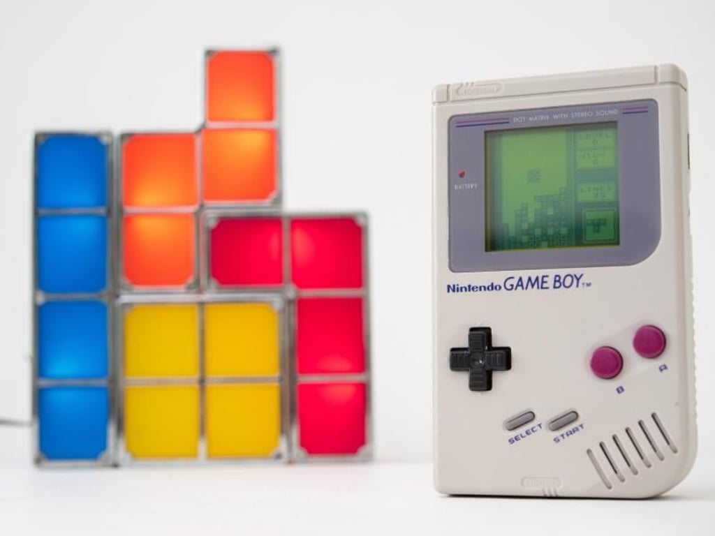 Stein auf Stein: «Tetris» hat nicht nur viele Game-Boy-Spieler bewegt, sondern auch den Einzug in Kultur, Kunst und die Inneneinrichtung gefunden. Foto: Andrea Warnecke