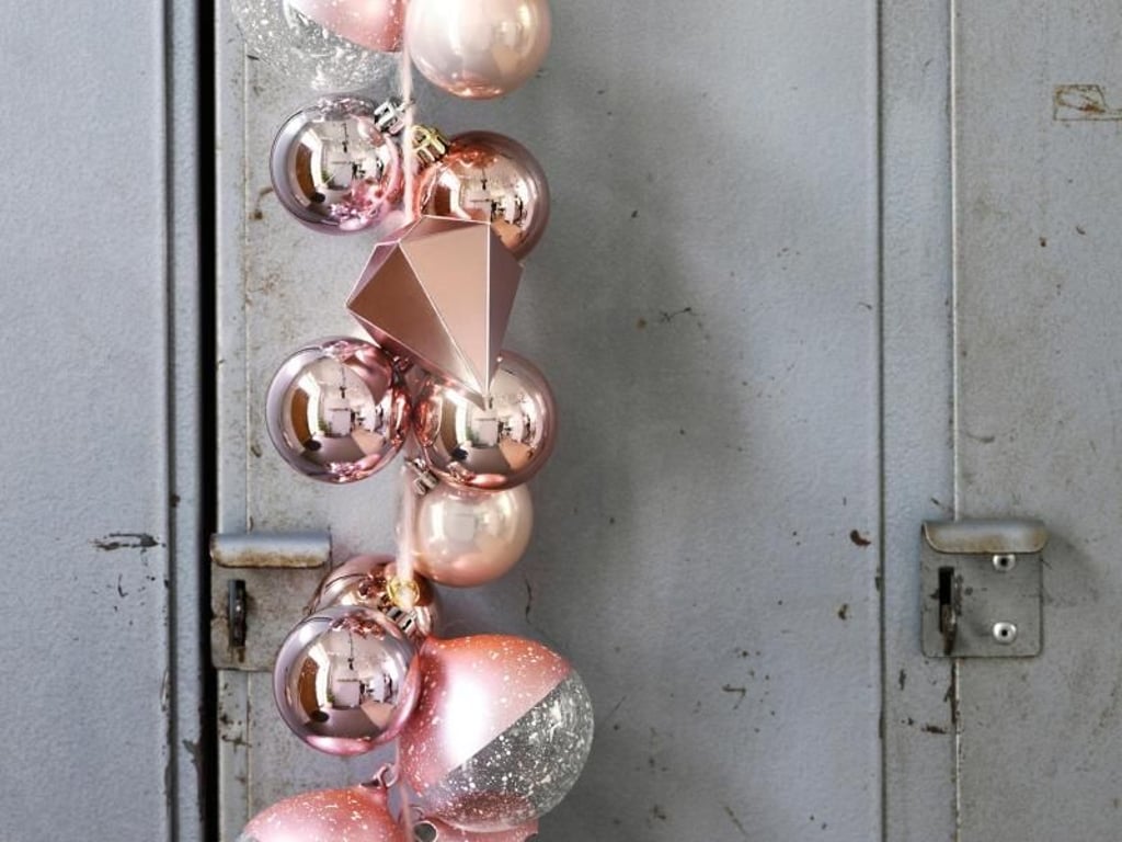 Die Trendfarbe bei der Weihnachtsdekoration in diesem Jahr ist Rosa. Foto: Ikea