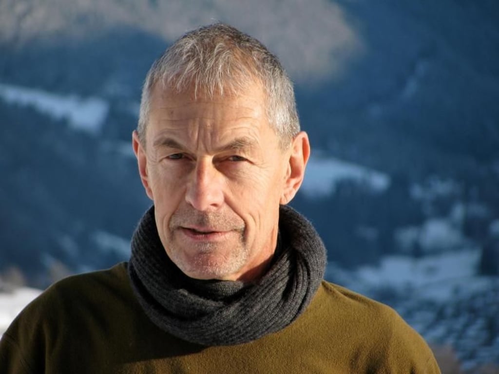 Jürg Roffler ist Atemtherapeut und Leiter des MIBE Institutes for Breathexperience in Berlin und Berkeley (USA). Foto: Marc Hufnagl