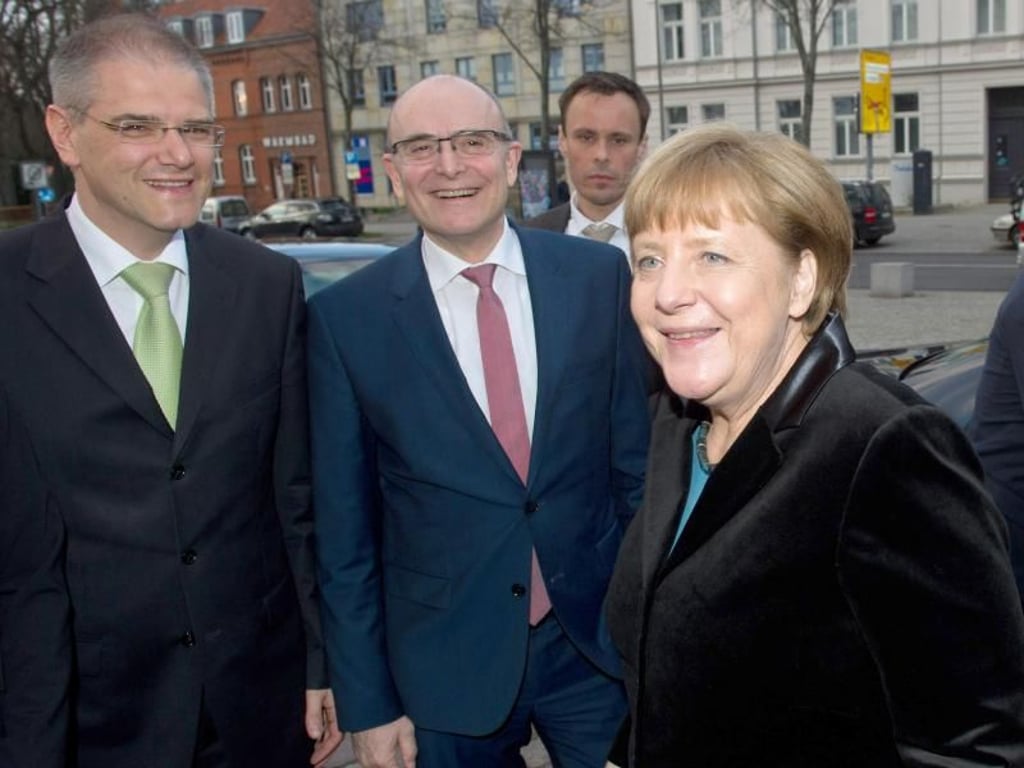Auch Bundeskanzlerin Merkel sprach bei der Veranstaltung im Theater Stralsund. Foto: Stefan Sauer