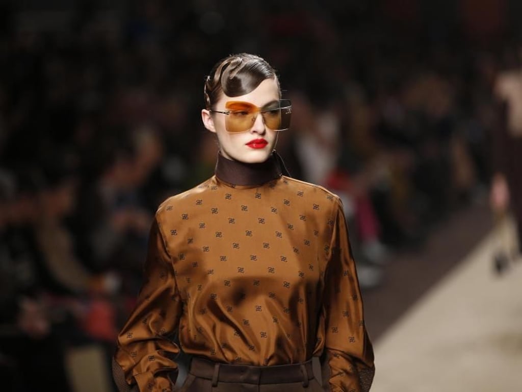 Eine Kreation aus der Fendi-Kollektion für die Herbst-Winter-Saison 2019/2020. Foto: Antonio Calanni/AP