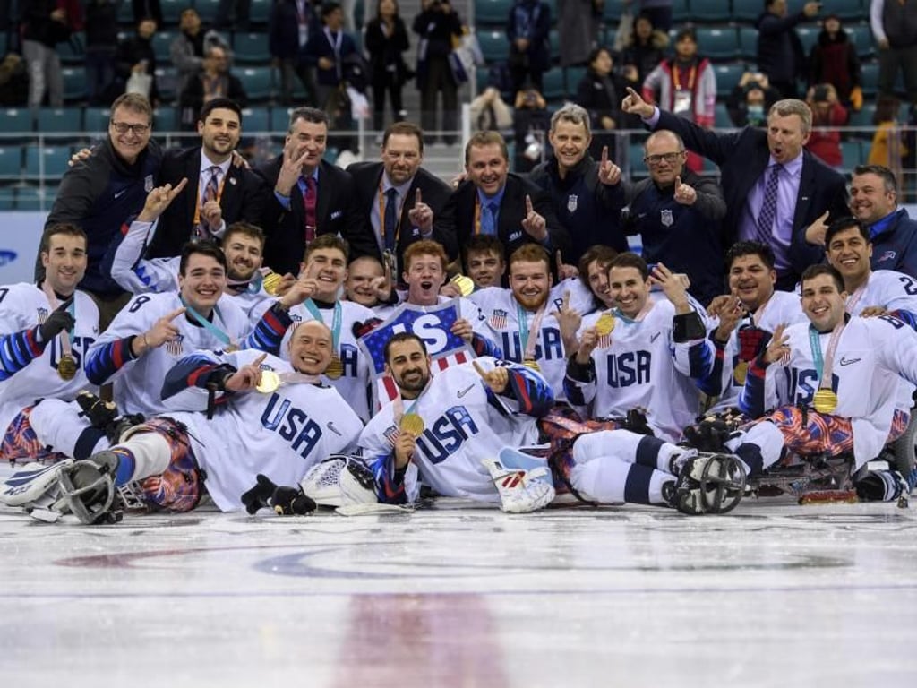 Das Team aus den USA gewann das Finale im Para-Eiskockey. Foto: Joel Marklund/OIS/IOC/AP