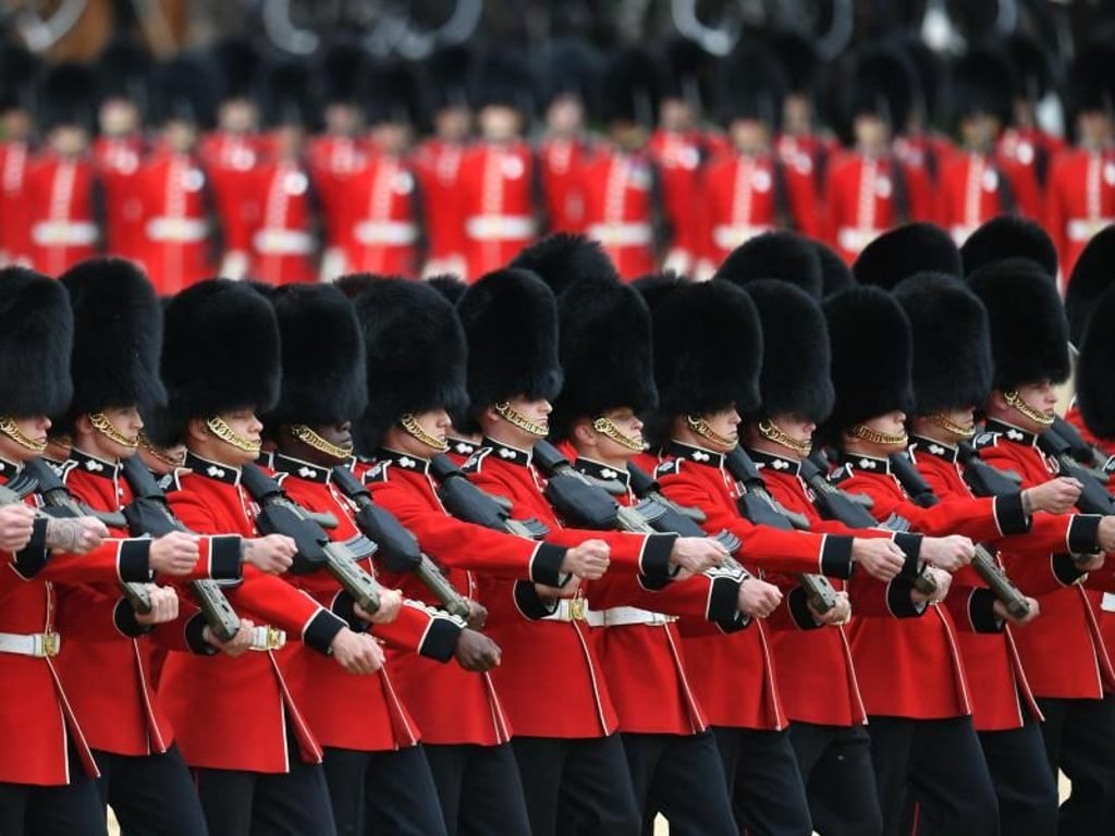 Die Grenadier Guards bei der Parade. Foto: Dominic Lipinski/PA Wire