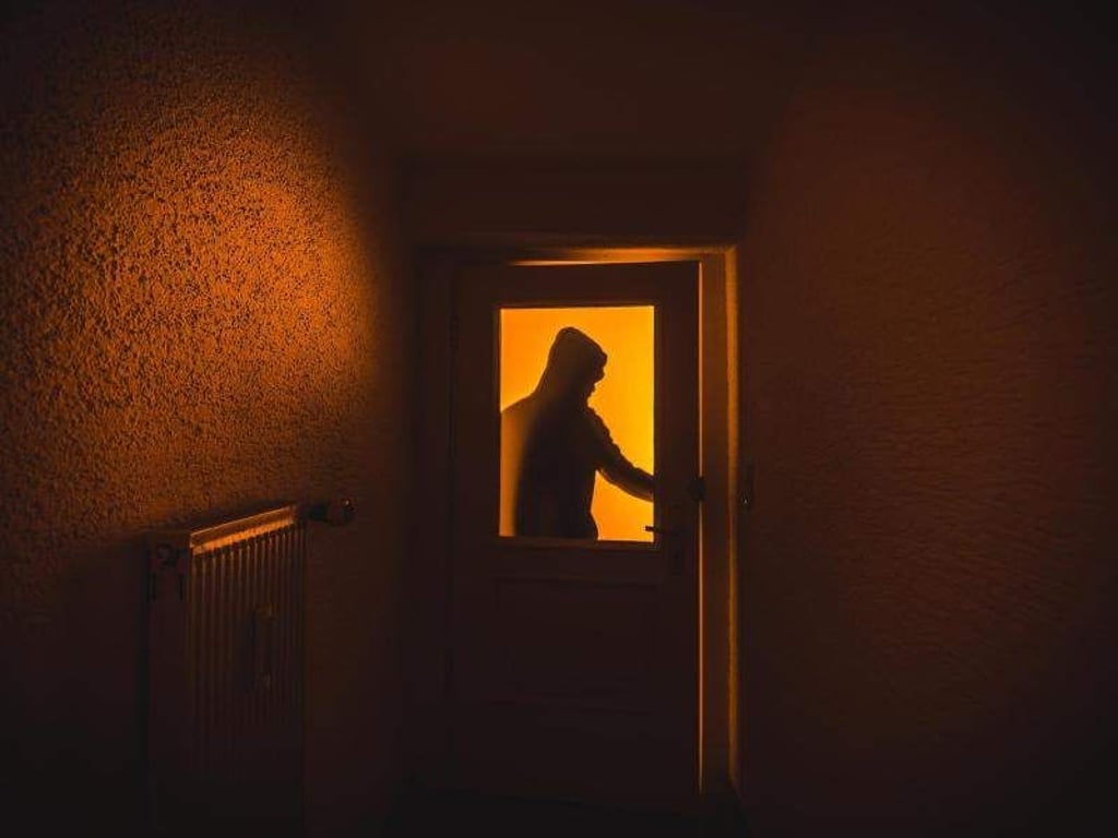 Die Einbruchszahlen erleben ein Hoch während der Urlaubszeit. Mit einer Hausratsversicherung ist man vor allzu großem Verlust geschützt. Foto: Nicolas Armer