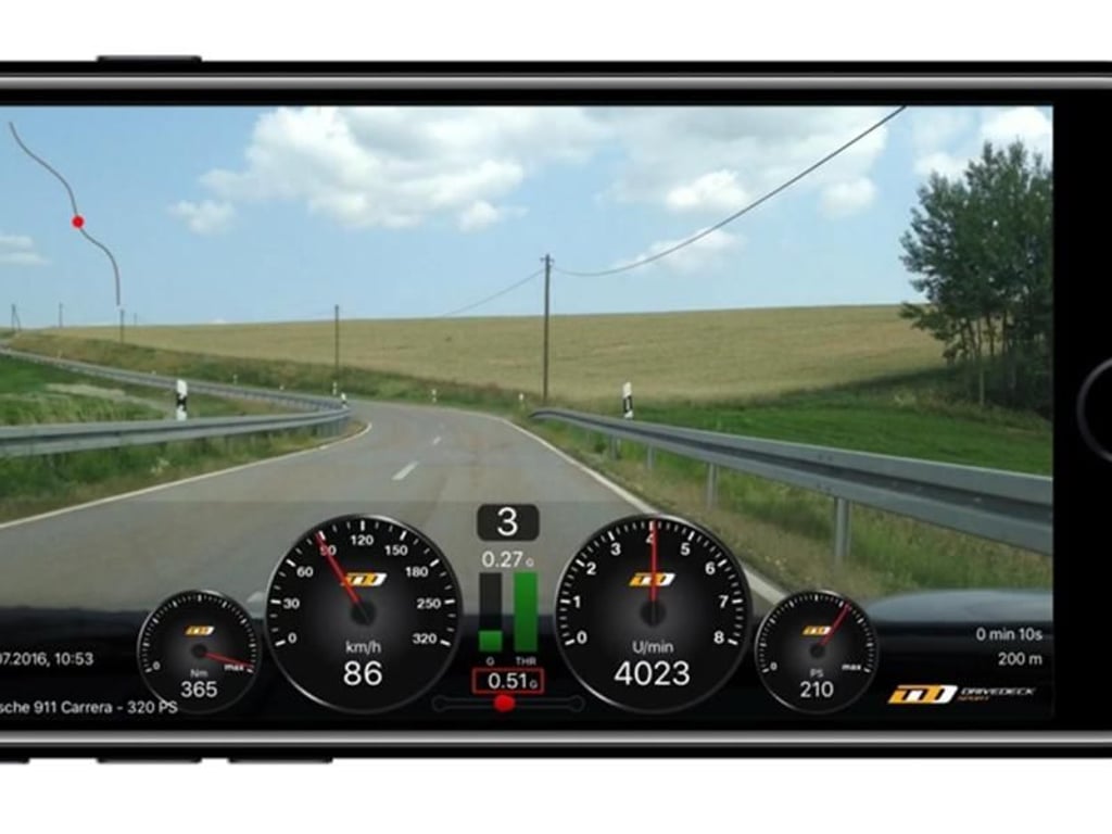Fahrtanalyse: Die App DriveDeck kann anhand von Daten aus dem Auto unter anderem auch ein Video aufzeichnen und Infos etwa über Drehmoment und Querbeschleunigung anzeigen. Foto: Inatronic GmbH & Co. KG