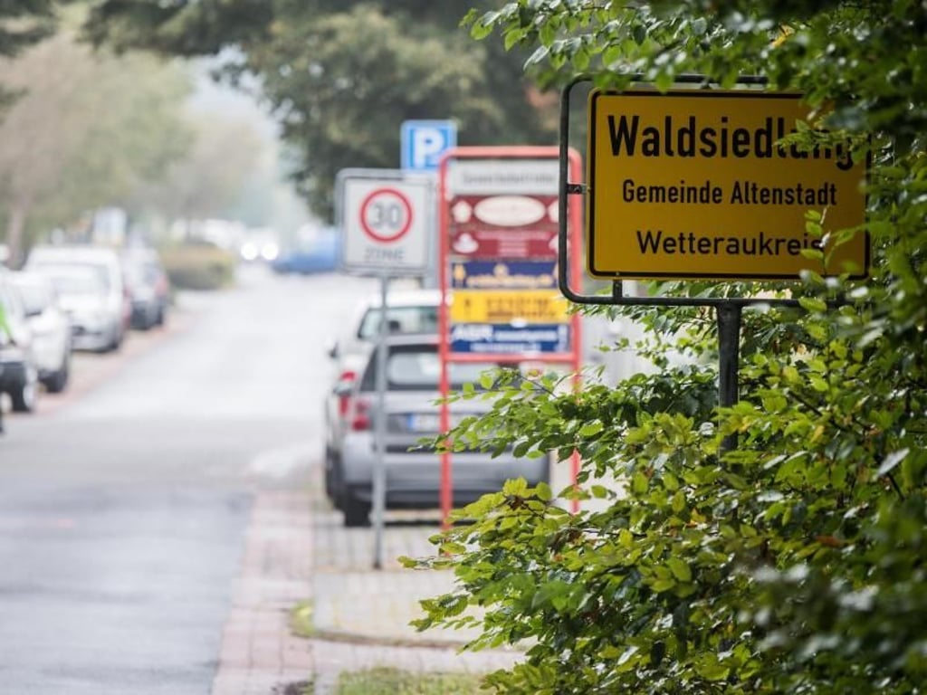 Das Schild des Ortsteils Waldsiedlung der Gemeinde Altenstadt in Hessen. Foto: Andreas Arnold