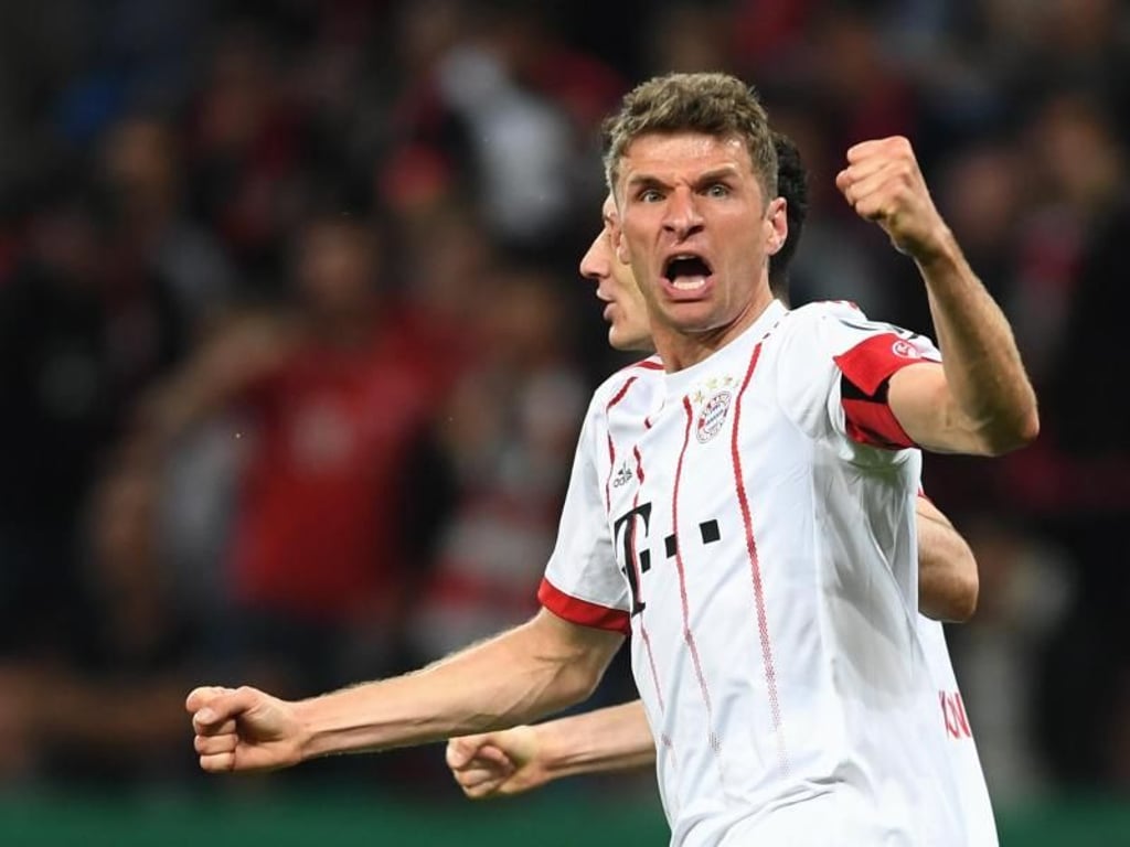 Weltmeister Thomas Müller stellte nach der Pause die Weichen auf Sieg für den Rekordmeister. Foto: Marius Becker