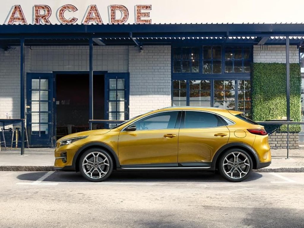 Mit dem XCeed baut Kia einen Crossover, der im Vergleich zu anderen Ceed-Modellen mehr Bodenfreiheit hat. Foto: Kia