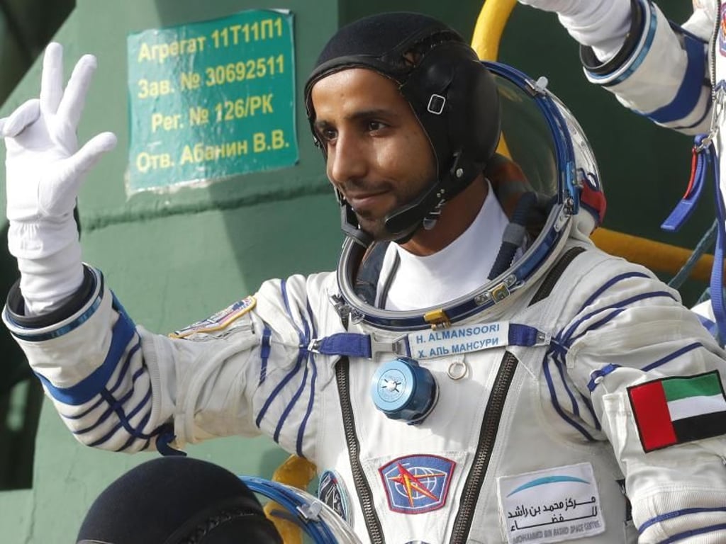Mit an Bord: Hassa al-Mansuri, Raumfahrer aus den Vereinigten Arabischen Emiraten. Foto: Maxim Shipenkov/POOL EPA/AP
