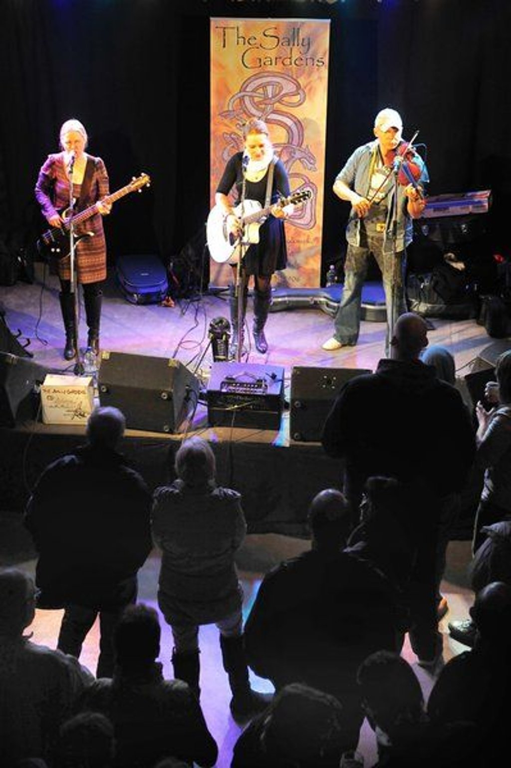 Foto: Uli LŸcke-- Eršffnung des 5.Irish Folk Festival in Festung Mark am Freitag, 15.3.2013. Hier die Gruppe The Sally Gardens bei ihrem Auftritt.