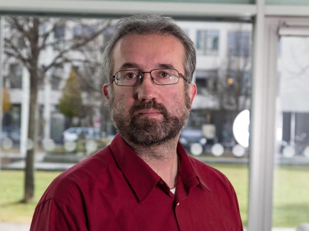 Peter Müller schreibt für das Fachmagazin «Macwelt». Foto: Markus Schelhorn