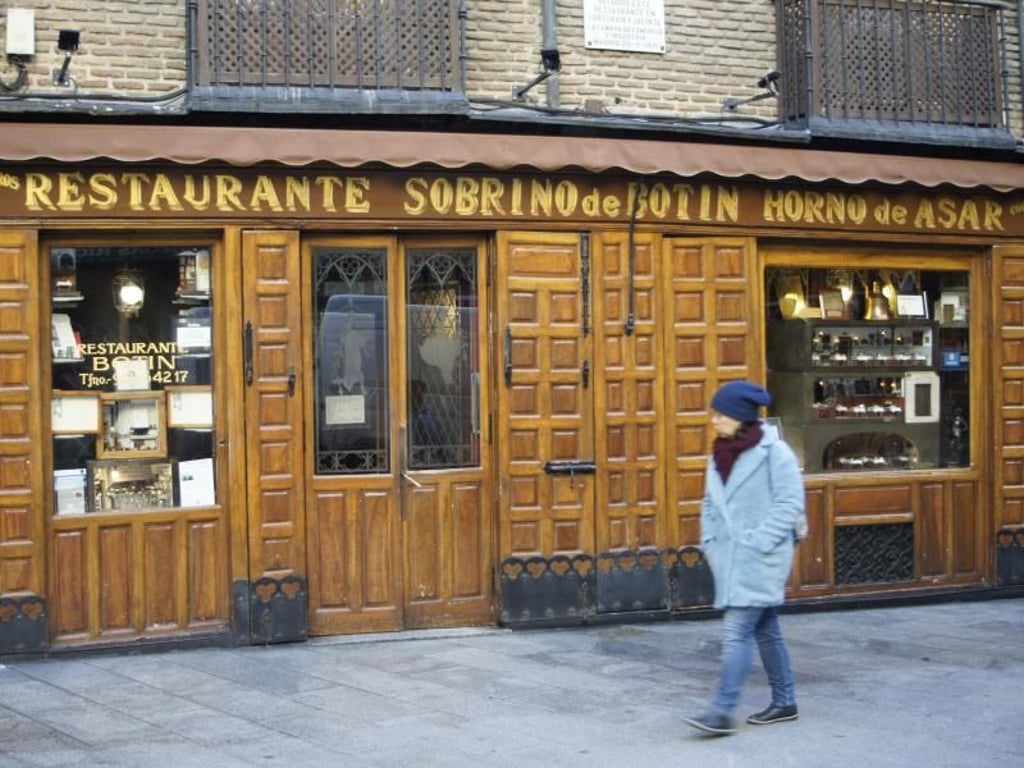 Das Restaurant «Sobrino de Botín» in der Calle de los Cuchilleros im Zentrum von Madrid. Foto: Carola Frentzen
