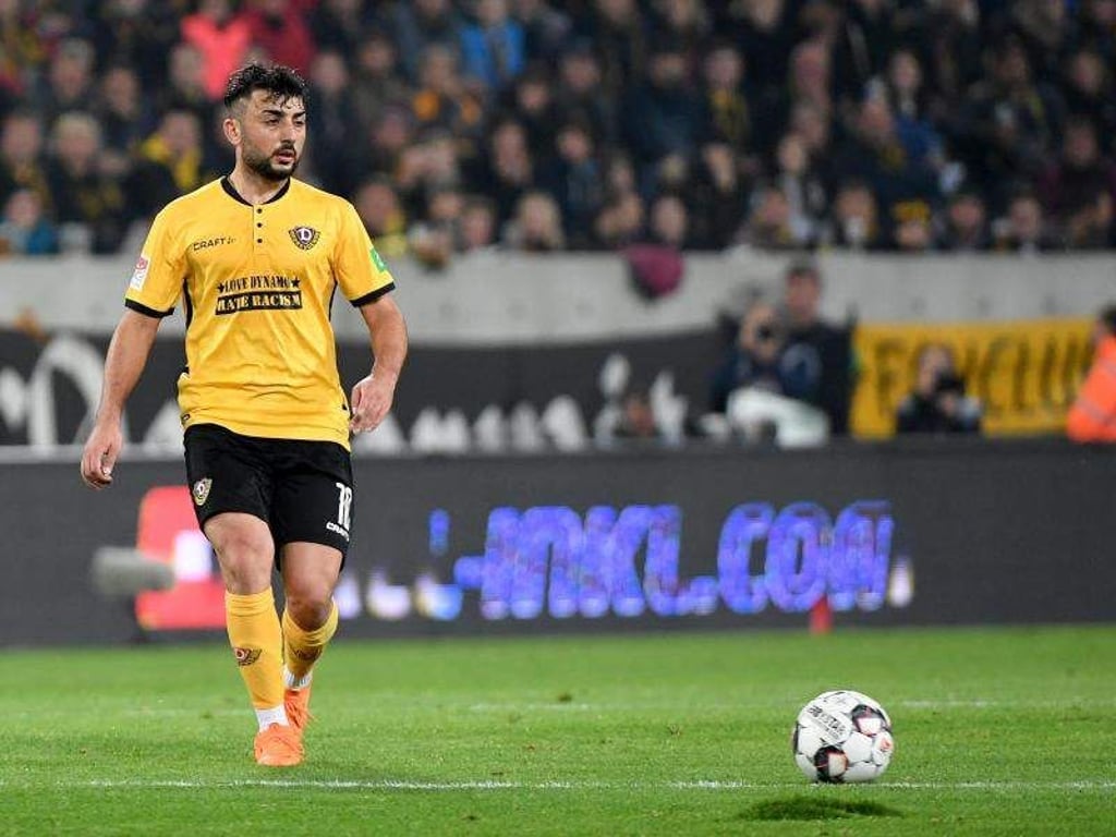 Wurde wegen eines Vorfalls bei der Anreise zum Spiel beim MSV Duisburg suspendiert: Aias Aosman. Foto: Monika Skolimowska