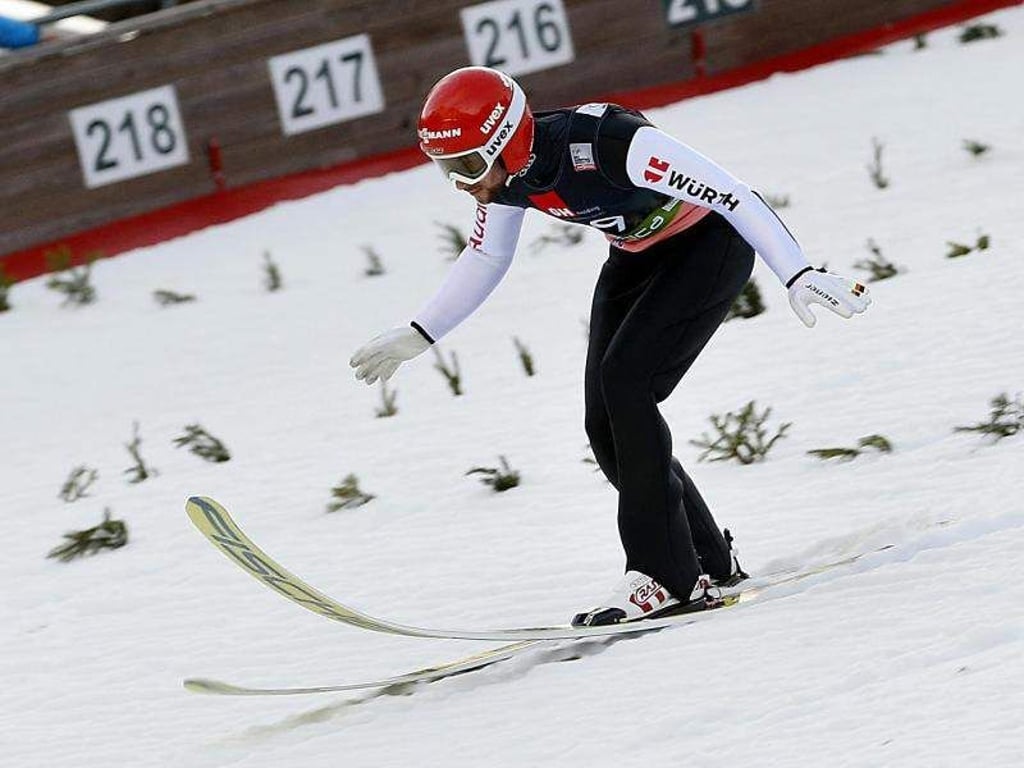Die DSV-Adler um Markus Eisenbichler wurden Zweite. Foto: Darko Bandic/AP
