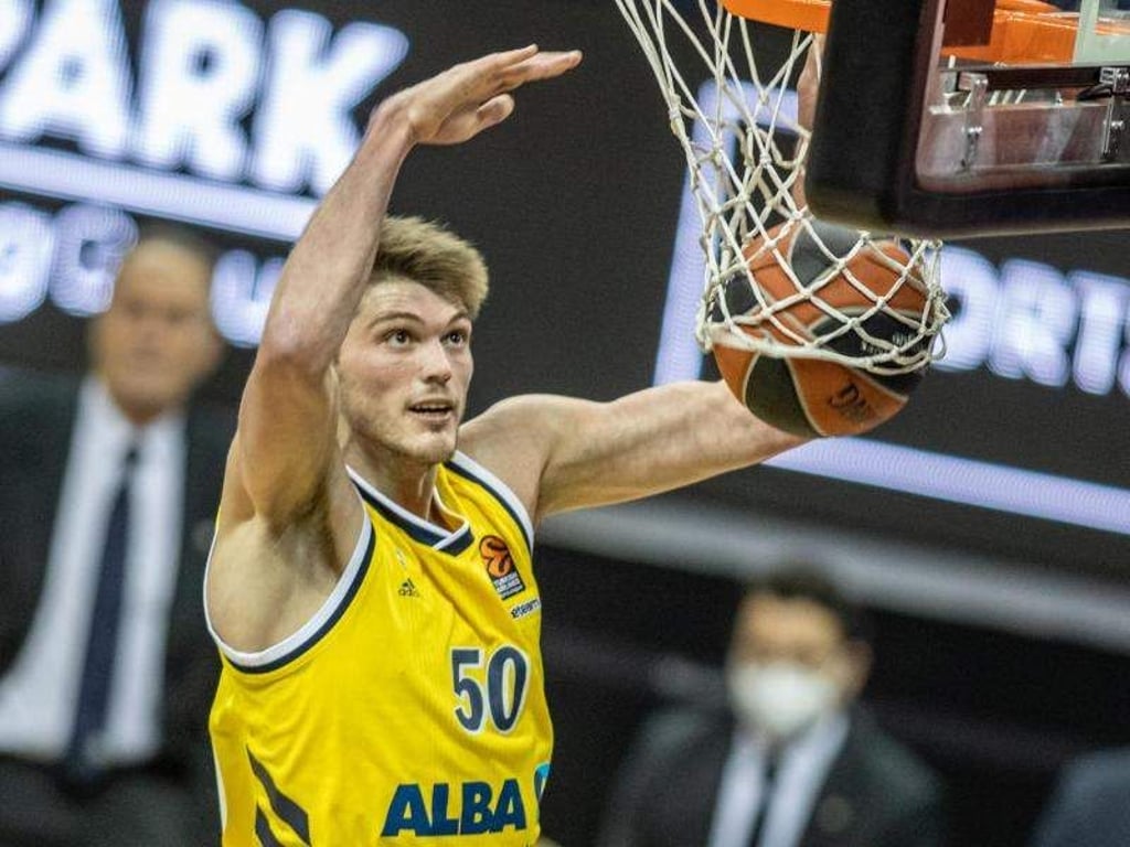 Andreas Gora