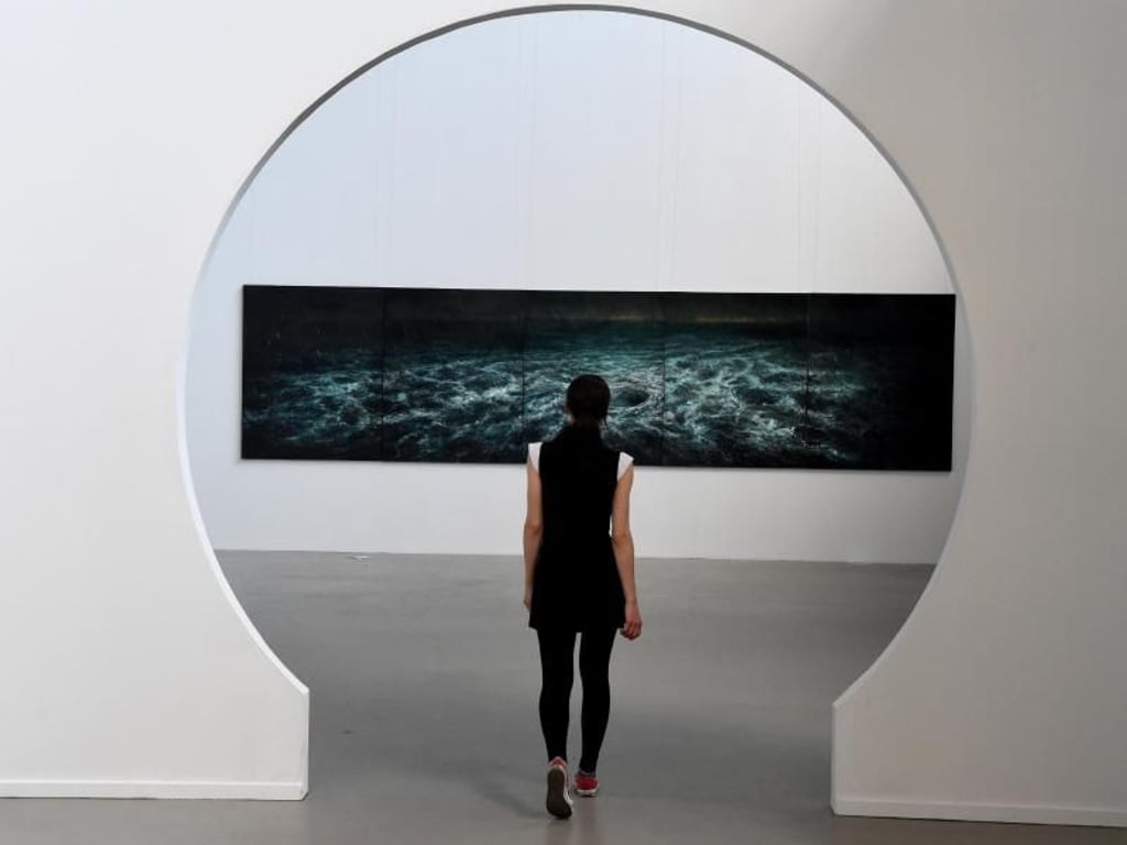 Aufgewühltes Meer mit Strudel: «Uldolmok» von Li DogRen. Foto: Carsten Rehder