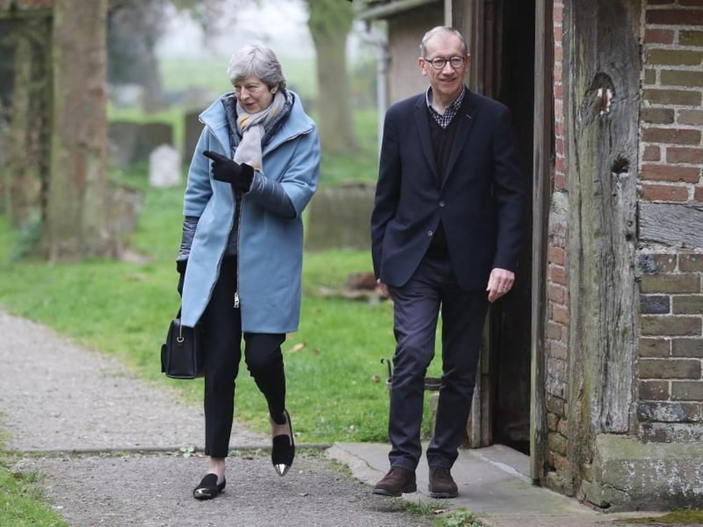 Theresa May, Premierministerin von Großbritannien, und ihr Mann Philip. Foto: Andrew Matthews/PA Wire