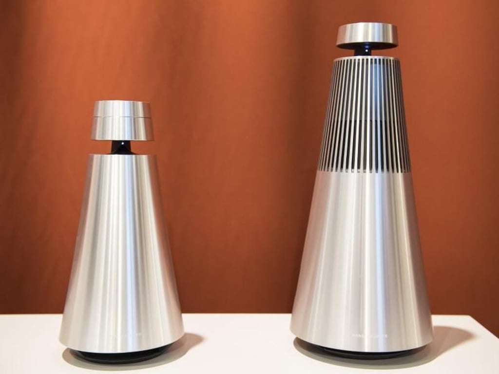 Bang & Olufsen bietet seine kegelförmigen Multiroom-Speaker BeoSound 1 und 2 jetzt auch mit integriertem Google Assistant an. Foto: Robert Günther