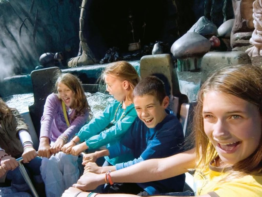 König Artus und die Ritter der Tafelrunde halten im Movie Park Bottrop Einzug in der Wasserattraktion «Mystery River». Foto:
Movie Park Germany