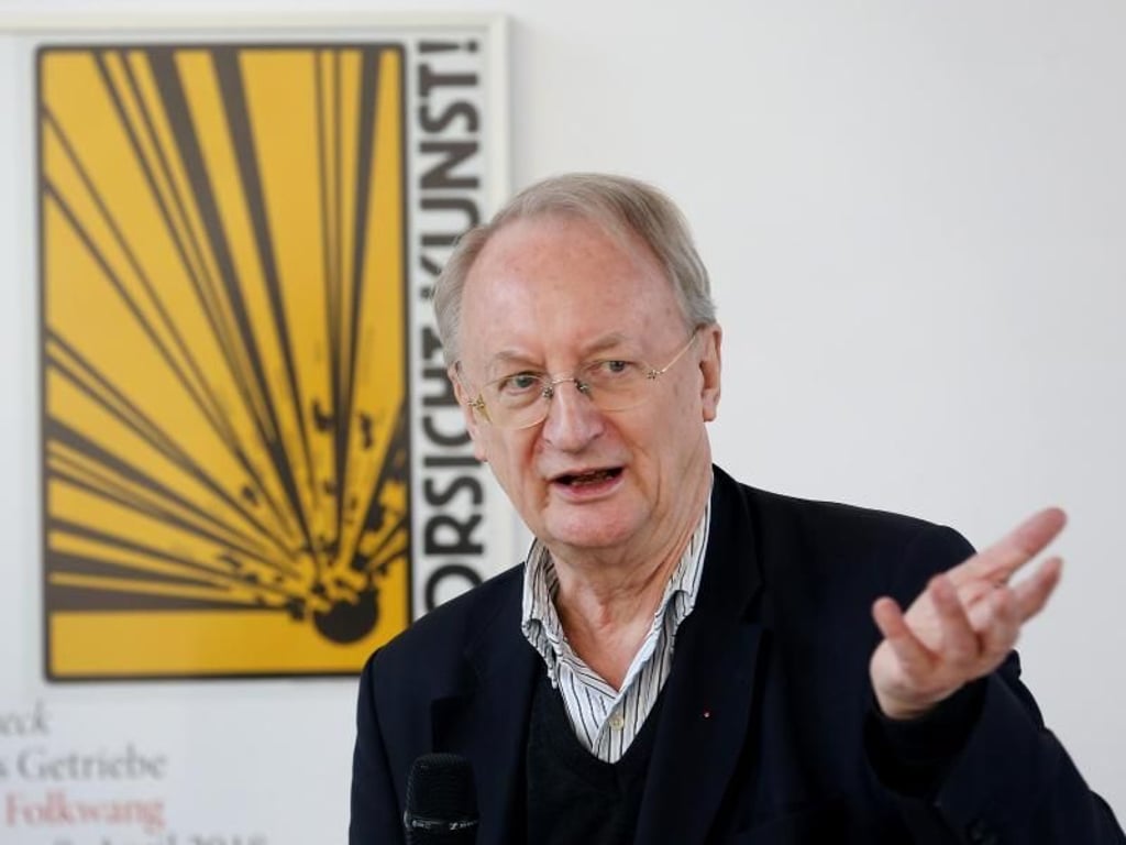 Klaus Staeck im Museum Folkwang. Foto: Roland Weihrauch