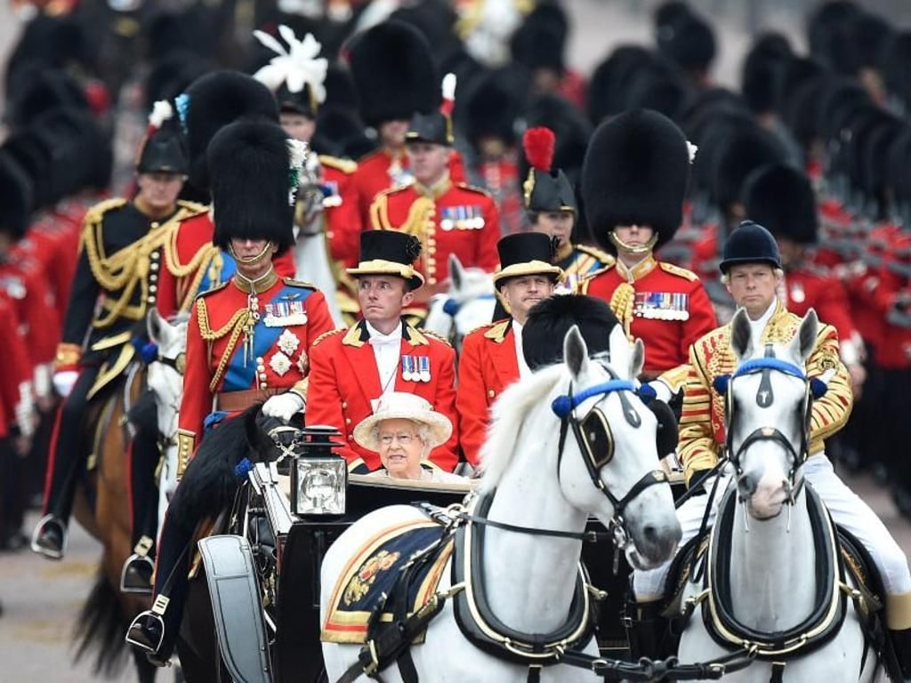 Das Geburtstagsfinale findet im Juni mit der Parade «Trooping the Colour» statt. Foto: Facundo Arrizabalaga