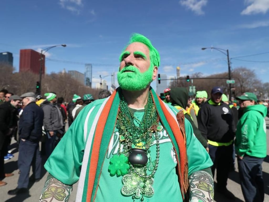 Teilnehmer der St. Patrick's Day Parade in Chicago. Foto: Brian Lawless