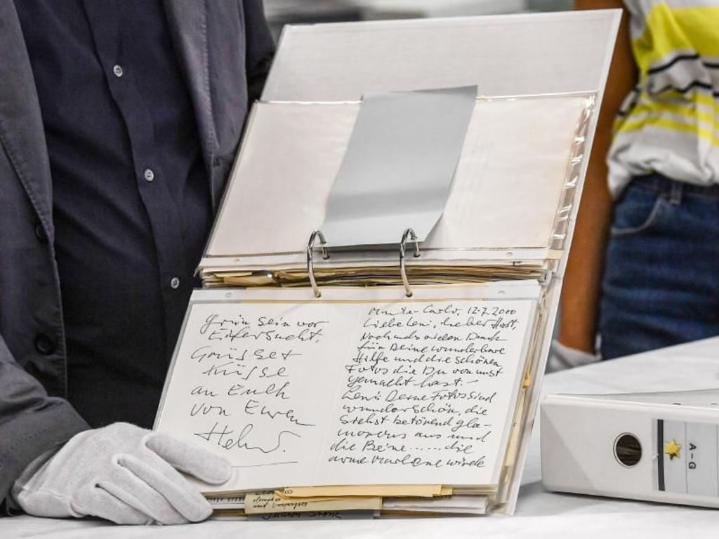 Ein Brief von Helmut Newton an Leni Riefenstahl. Foto: Jens Kalaene