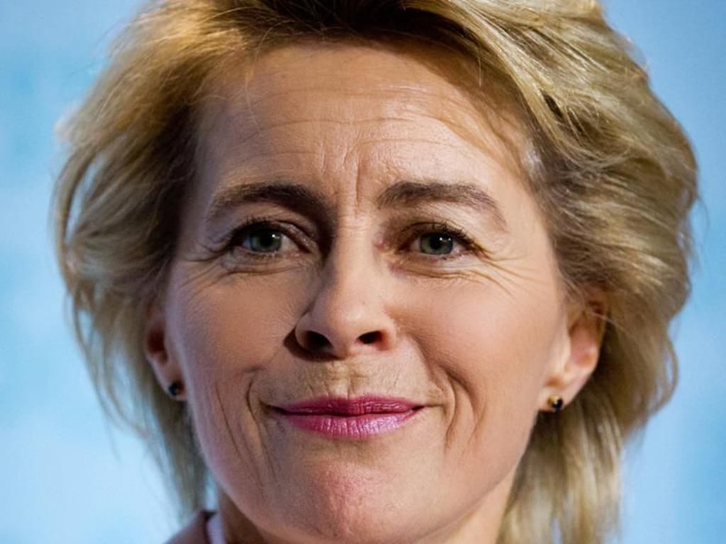 Verteidigungsministerin ist und bleibt Ursula von der Leyen (CDU). Foto: Michael Kappeler