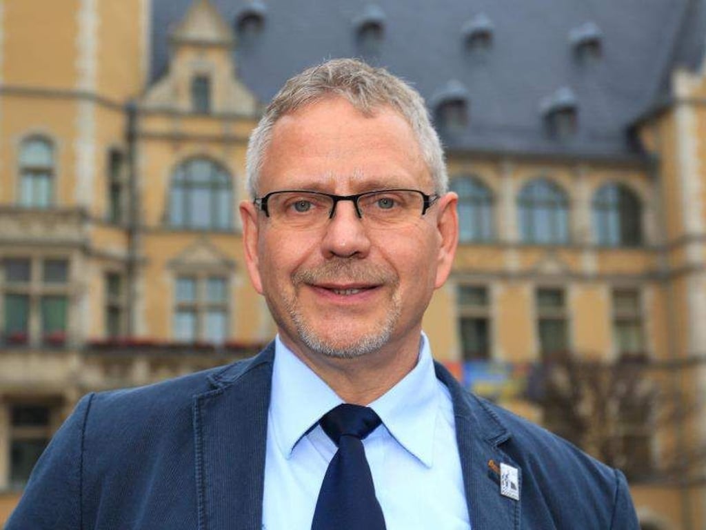 Der Oberbürgermeister Köthens, Bernd Hauschild. Foto: Jens Wolf/Archiv
