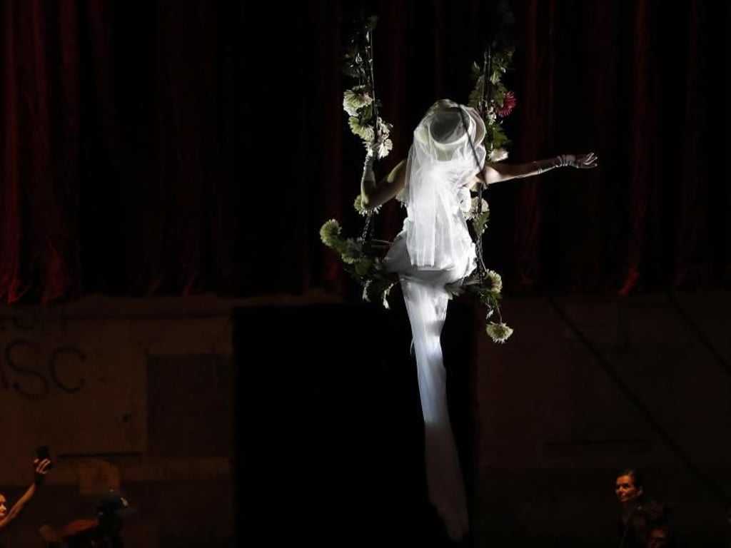 Spektakuläre Inszenierung - die Show von Antonio Marras. Foto: Antonio Calanni