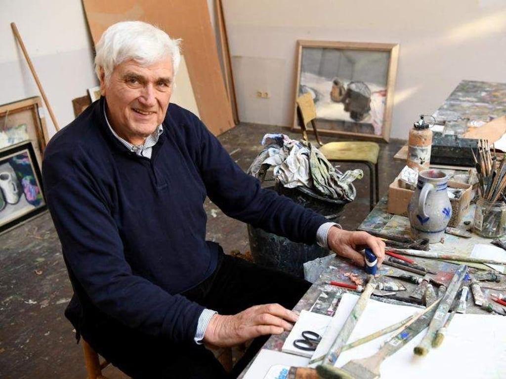 Klaus Fußmann in seinem Atelier in Düstnishy. Foto: Carsten Rehder