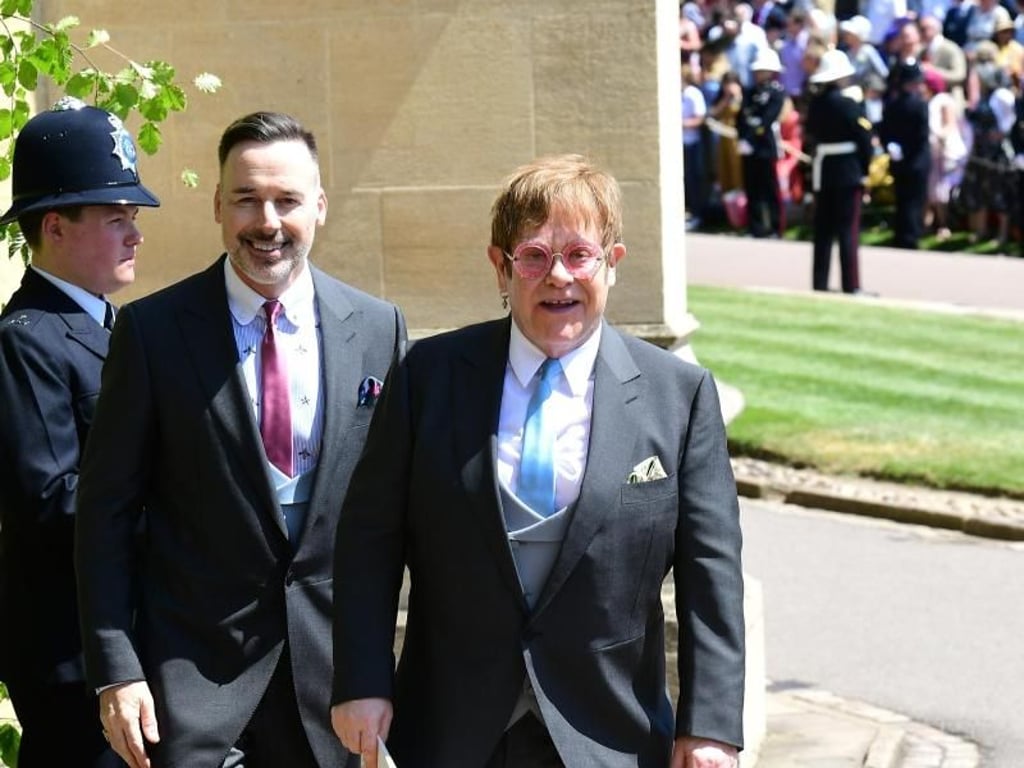 Elton John war ein enger Freund von Lady Diana. Er hat mit seinem Mann David Furnish die Hochzeit erlebt. Foto: Ian West/PA Wire